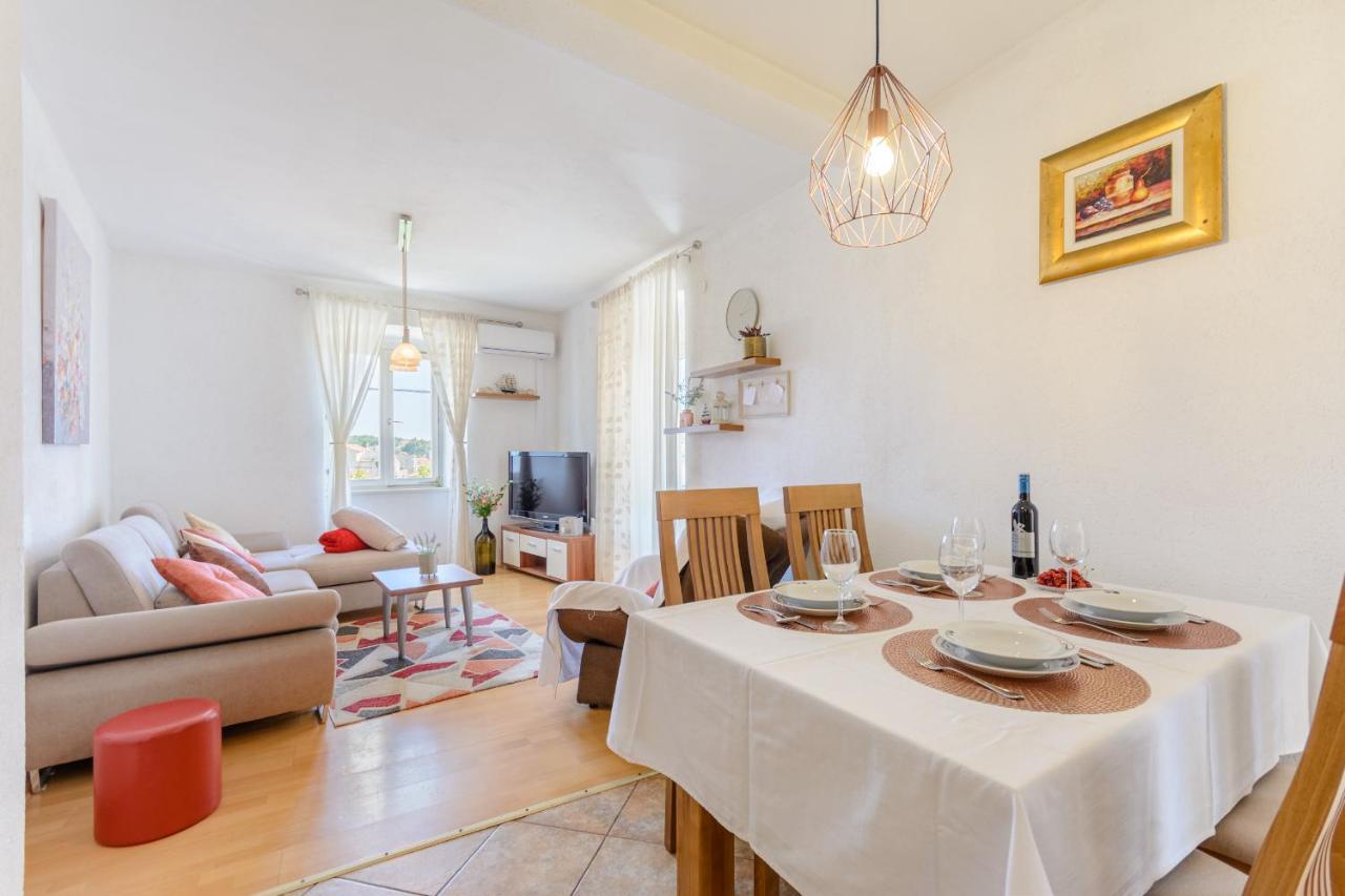 מילנה Apartman Mare מראה חיצוני תמונה